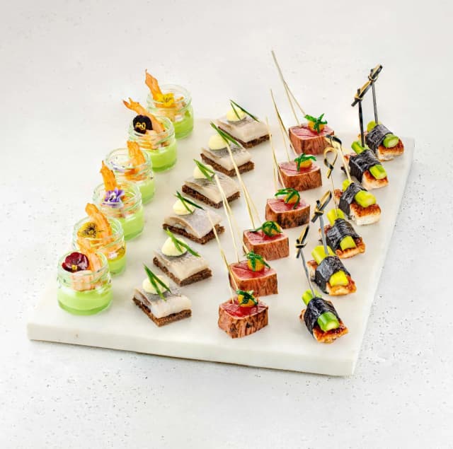 Сет канапе из морских деликатесов Сет канапе из морских деликатесов