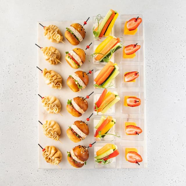 Фуршетный сет «Birthday Party» Фуршетный сет «Birthday Party»